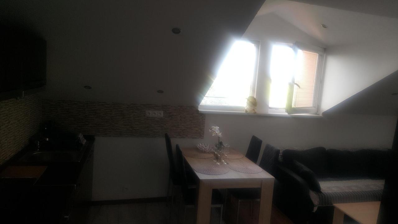 Apartman Zlata Rybka Podhájska Eksteriør billede