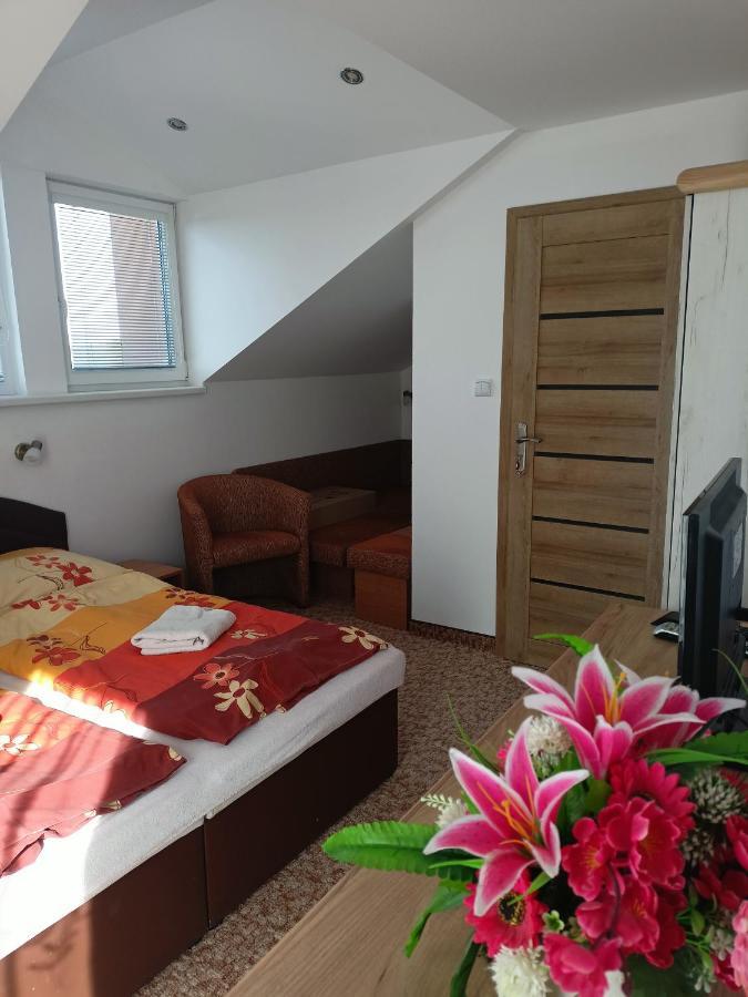 Apartman Zlata Rybka Podhájska Eksteriør billede