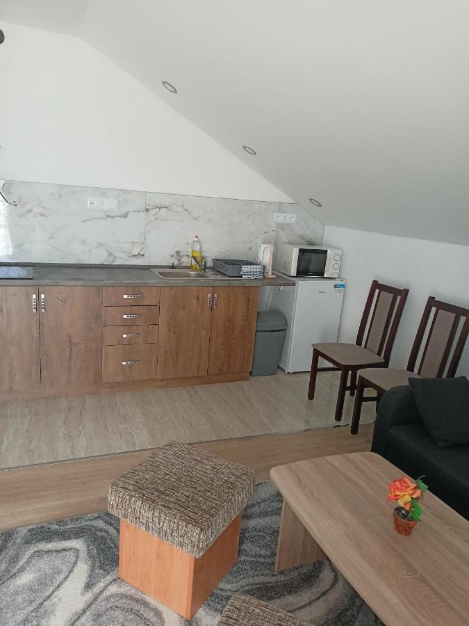 Apartman Zlata Rybka Podhájska Eksteriør billede